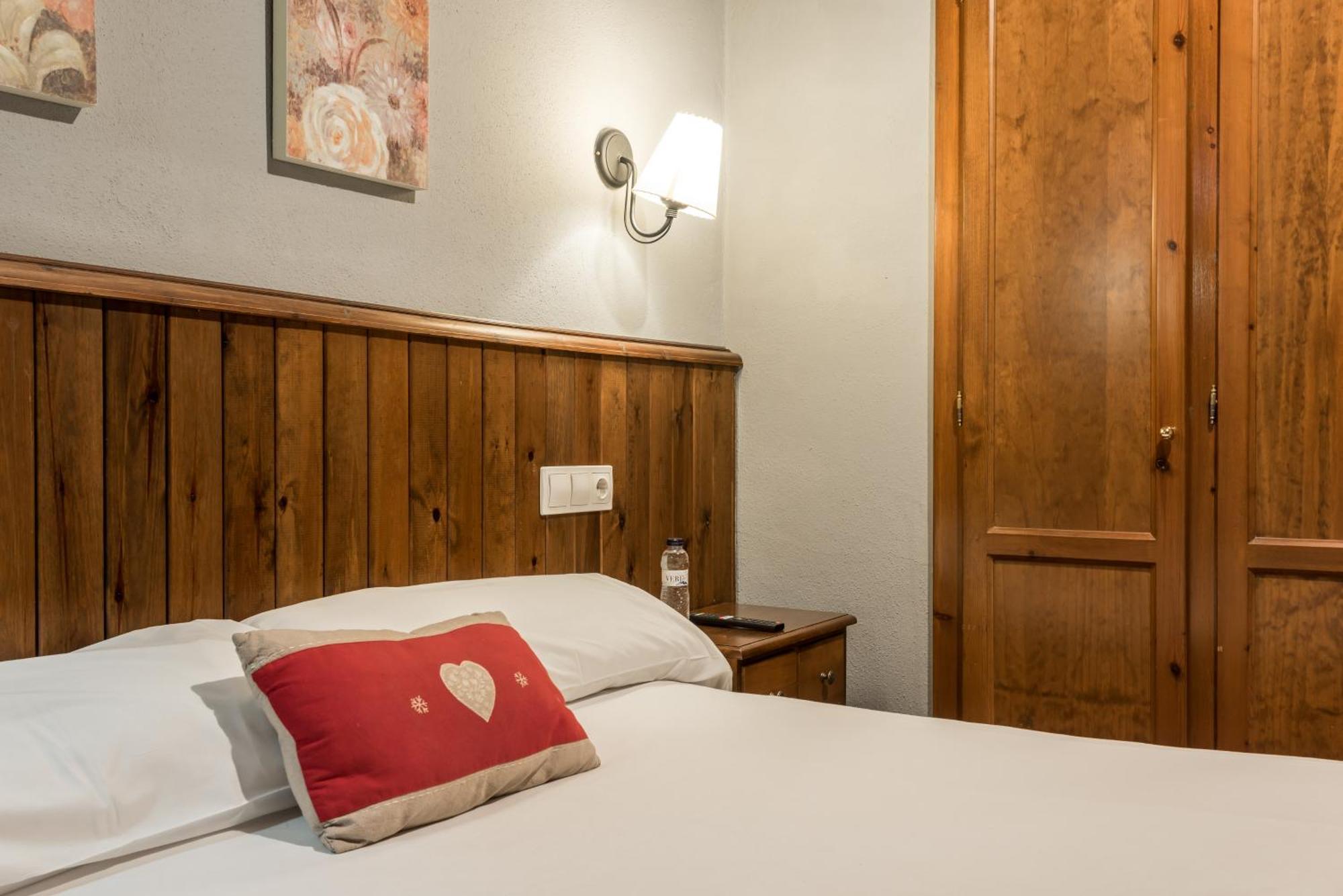 Hotel Snoe Beret Vielha Ngoại thất bức ảnh
