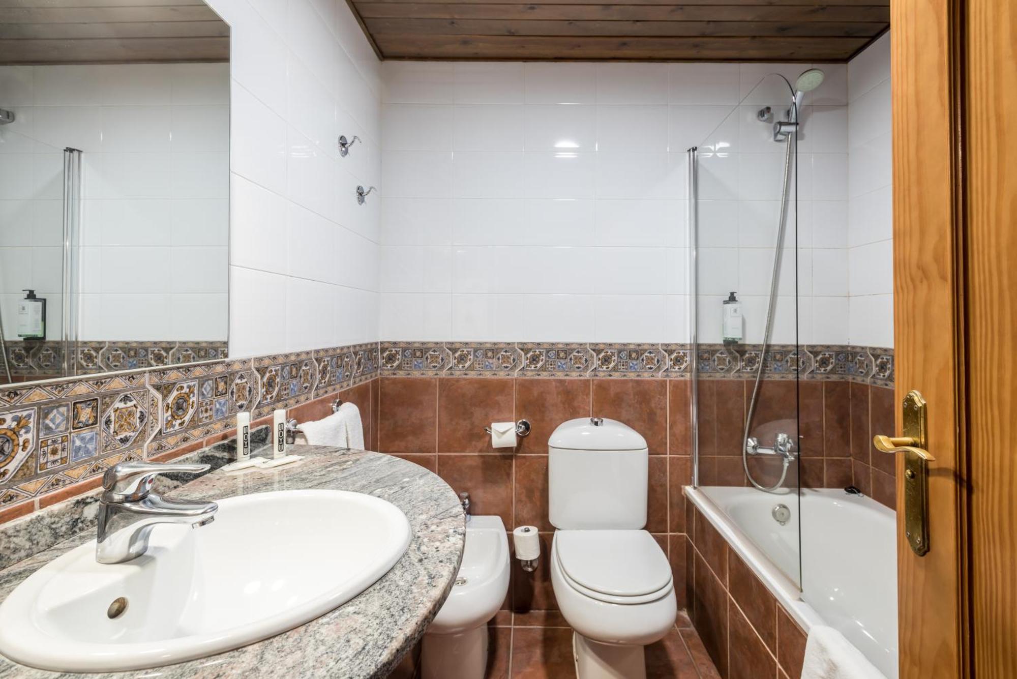 Hotel Snoe Beret Vielha Ngoại thất bức ảnh
